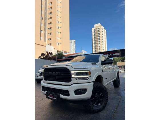 RAM 3500 6.7 I6 TURBO DIESEL LARAMIE CD 4X4 AUTOMÁTICO RAM 3500 6.7 I6 TURBO DIESEL LARAMIE CD 4X4 AUTOMÁTICO